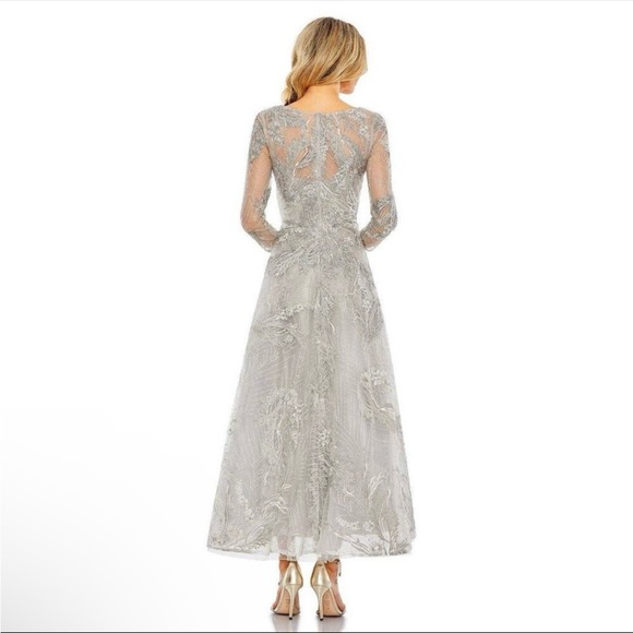 Mac Duggal Elegant Silver Long Sleeve Dress - Picture 2 of 9